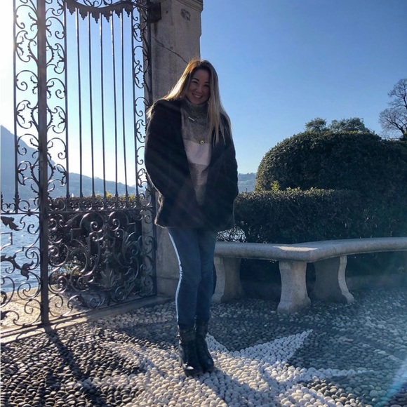 Ali is live!! 💕 - Picture 4 of 7